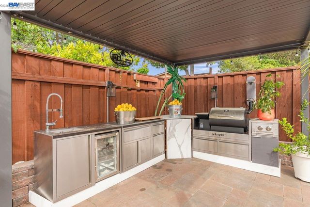 9797 Davona Drive, San Ramon, CA 94583