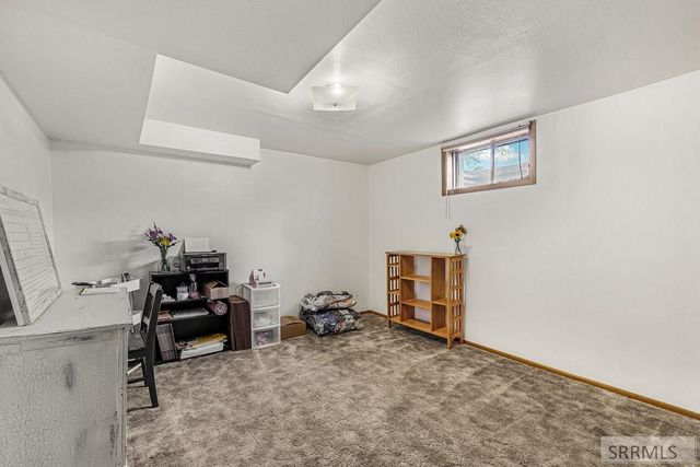 4061 N Main Street, Iona, ID 83427