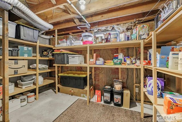 4061 N Main Street, Iona, ID 83427