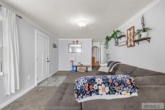 4061 N Main Street, Iona, ID 83427