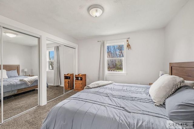 4061 N Main Street, Iona, ID 83427