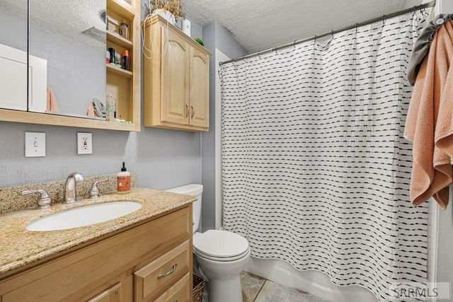 4061 N Main Street, Iona, ID 83427