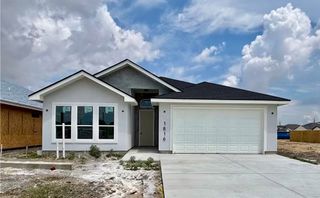 1816 White Ibis Dr, Portland, TX 78374