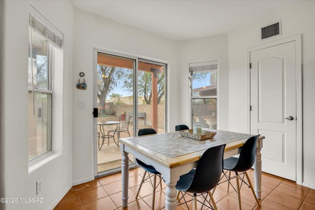 578 E Wagon Bluff Drive, Tucson, AZ 85704