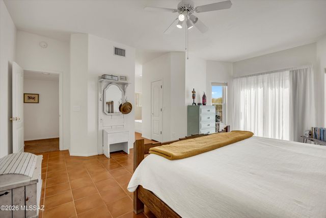 578 E Wagon Bluff Drive, Tucson, AZ 85704