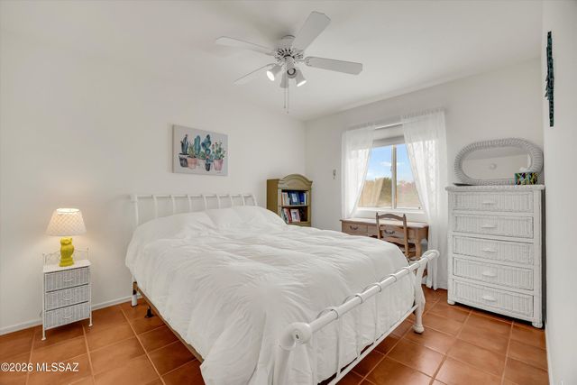 578 E Wagon Bluff Drive, Tucson, AZ 85704