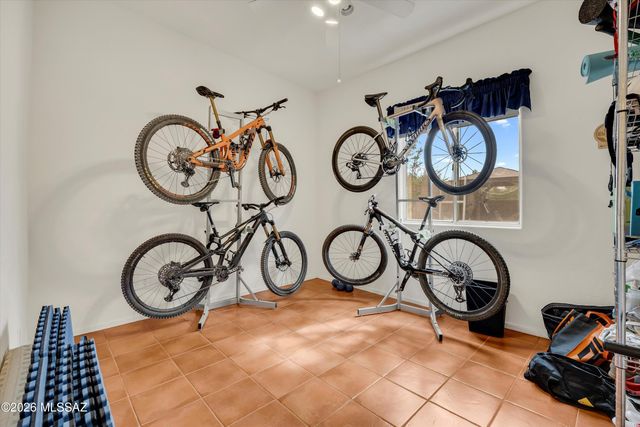 578 E Wagon Bluff Drive, Tucson, AZ 85704