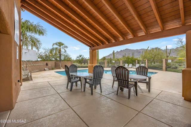 578 E Wagon Bluff Drive, Tucson, AZ 85704