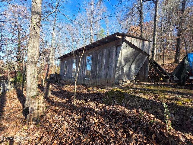 12184 Paw Paw Plains Rd, Lenoir City, TN 37771