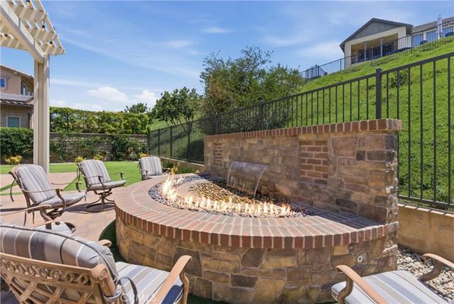 14 Volar, Rancho Mission Viejo, CA 92694