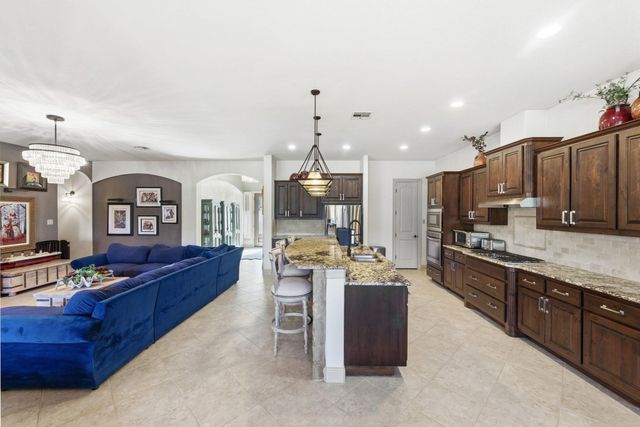 390 Hawthorne LOOP, Driftwood, TX 78619