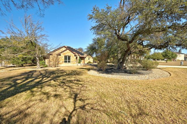 390 Hawthorne LOOP, Driftwood, TX 78619
