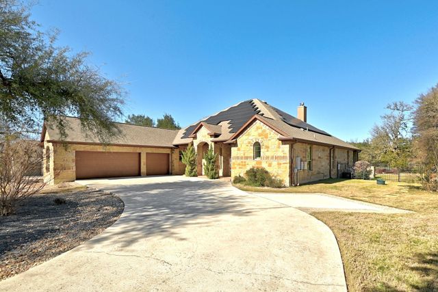 390 Hawthorne LOOP, Driftwood, TX 78619
