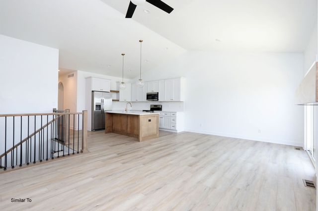 2408 NE 6th Street, Grimes, IA 50111