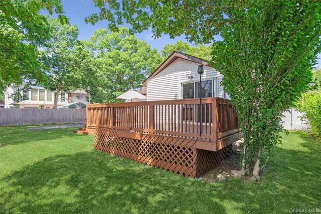 1 Ontario Street, Port Jefferson, NY 11776
