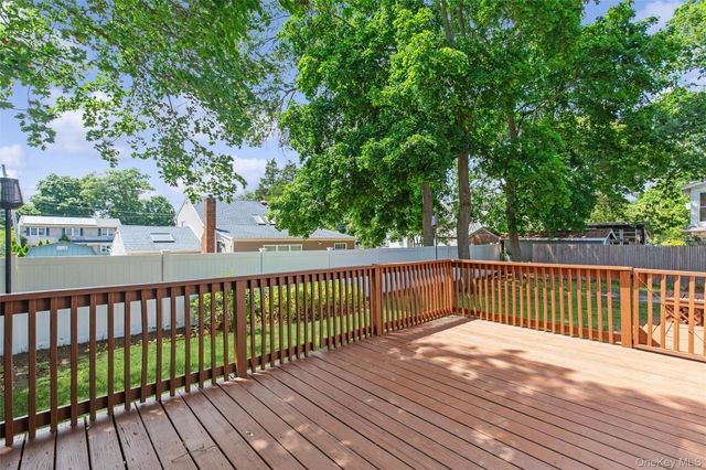 1 Ontario Street, Port Jefferson, NY 11776