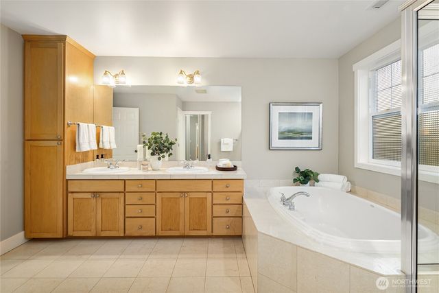 1106 3rd Street, Kirkland, WA 98033