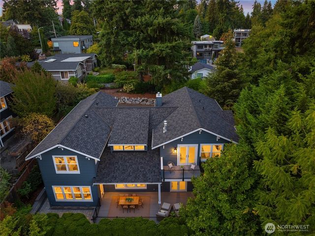 1106 3rd Street, Kirkland, WA 98033