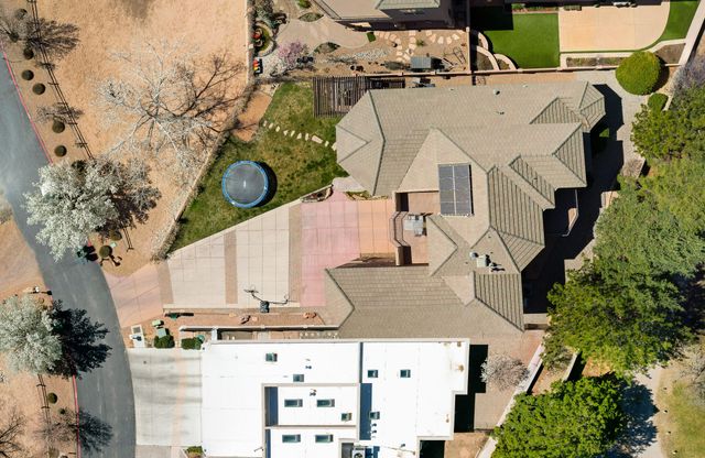 323 Nuevo Hacienda Lane NW, Los Ranchos, NM 87107