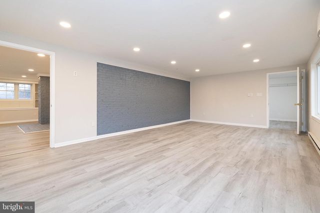 6731 MIDDLE RD, Middletown, VA 22645