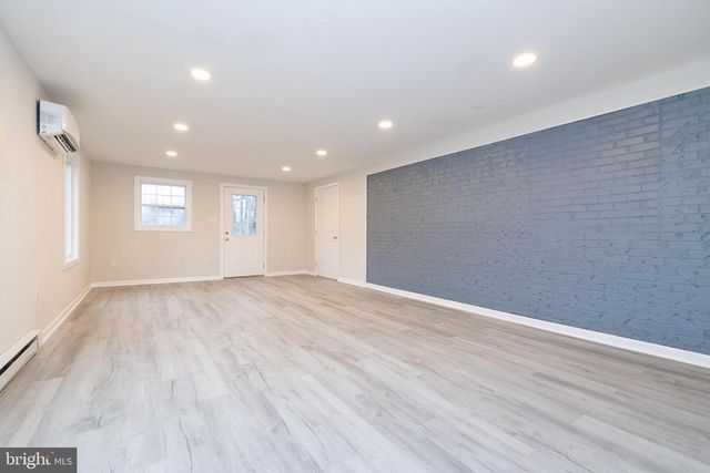 6731 MIDDLE RD, Middletown, VA 22645