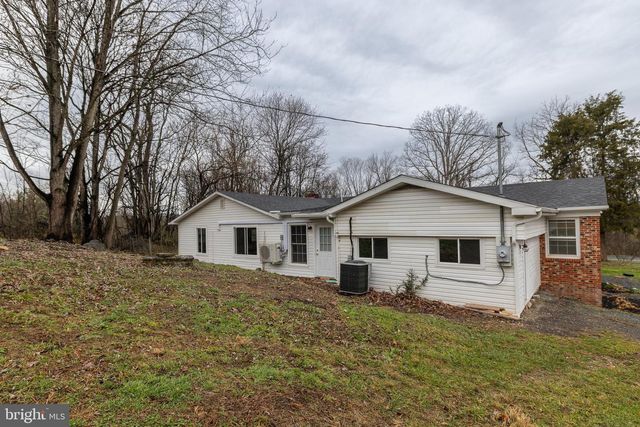 6731 MIDDLE RD, Middletown, VA 22645