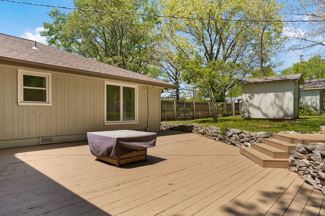 1250 S Farm Road 205, Springfield, MO 65809