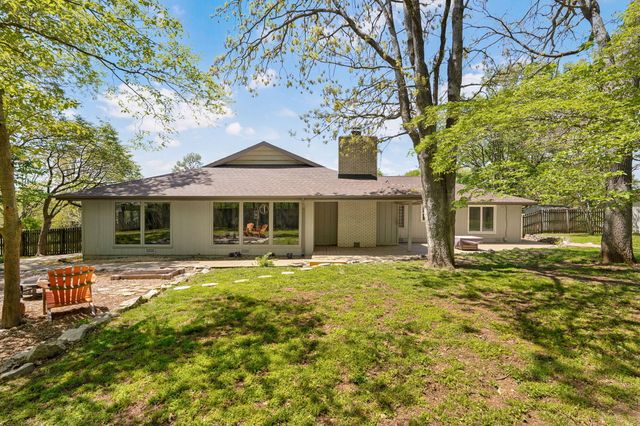1250 S Farm Road 205, Springfield, MO 65809