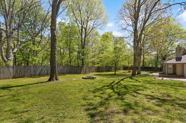 1250 S Farm Road 205, Springfield, MO 65809