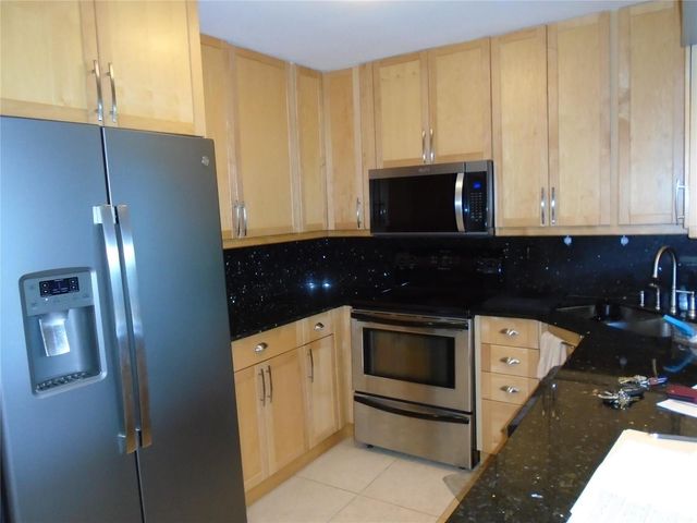 1800 N Andrews Avenue 4B, Fort Lauderdale, FL 33311