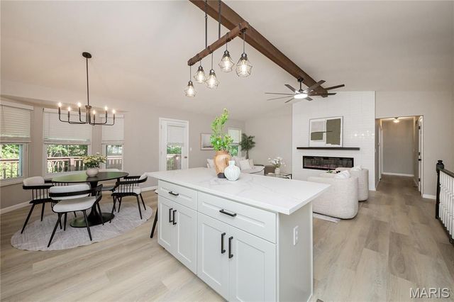1298 Golden Gate Lane, St Peters, MO 63376