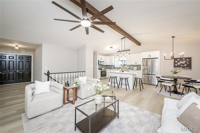 1298 Golden Gate Lane, St Peters, MO 63376