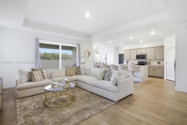 28863 SW 186th Ave, Homestead, FL 33030