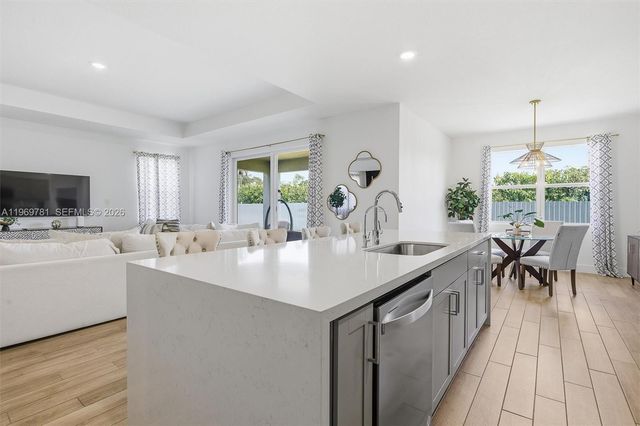 28863 SW 186th Ave, Homestead, FL 33030