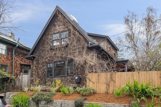 2012 2012 Rose St, Berkeley, CA 94709