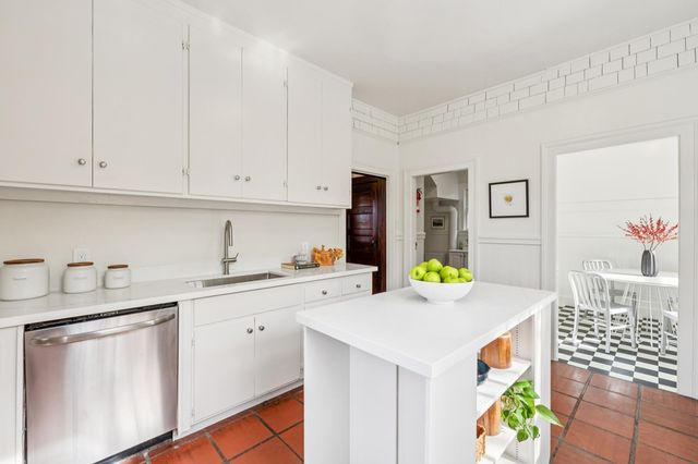 2012 2012 Rose St, Berkeley, CA 94709