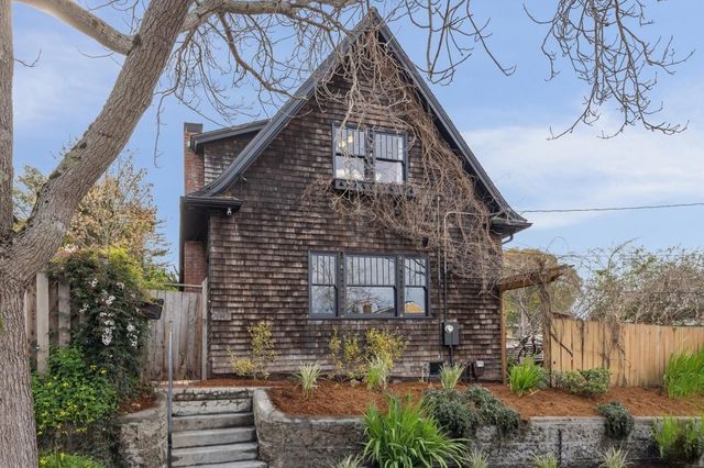 2012 2012 Rose St, Berkeley, CA 94709