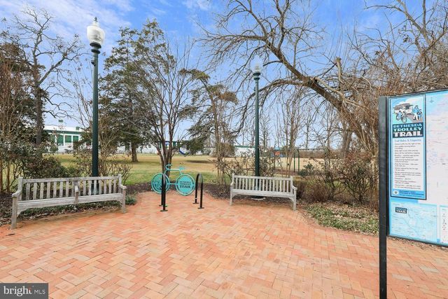 5705 SUGARBUSH LN, Rockville, MD 20852