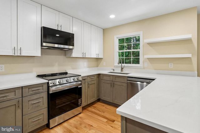 5705 SUGARBUSH LN, Rockville, MD 20852