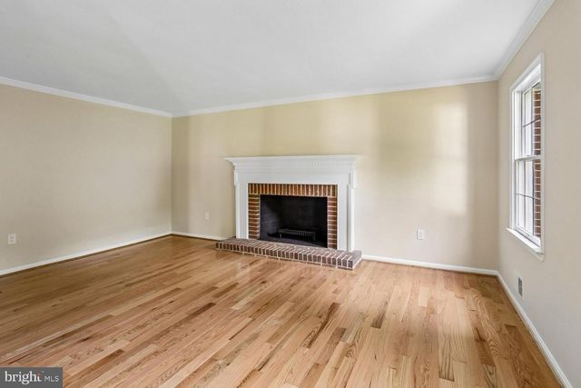 5705 SUGARBUSH LN, Rockville, MD 20852