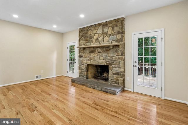 5705 SUGARBUSH LN, Rockville, MD 20852