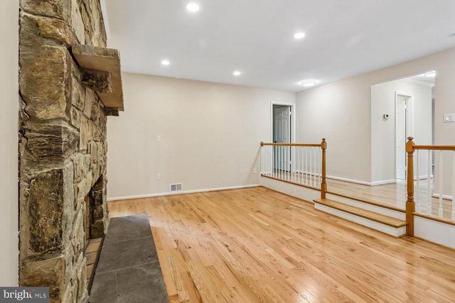 5705 SUGARBUSH LN, Rockville, MD 20852