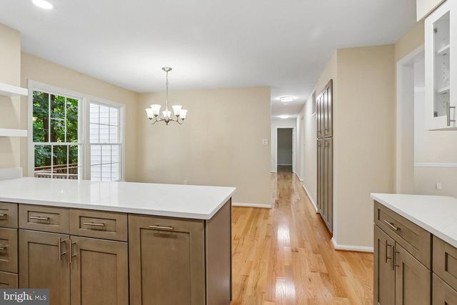 5705 SUGARBUSH LN, Rockville, MD 20852