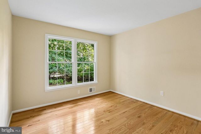 5705 SUGARBUSH LN, Rockville, MD 20852