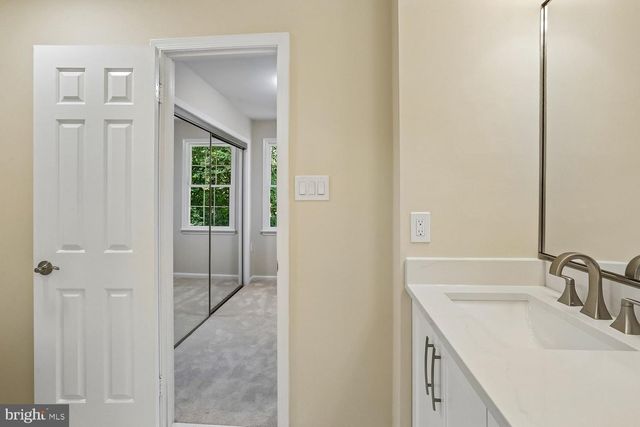 5705 SUGARBUSH LN, Rockville, MD 20852
