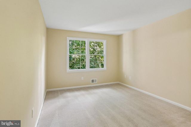 5705 SUGARBUSH LN, Rockville, MD 20852