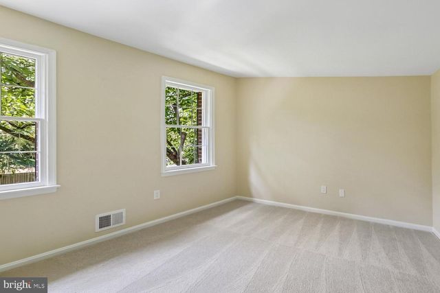 5705 SUGARBUSH LN, Rockville, MD 20852