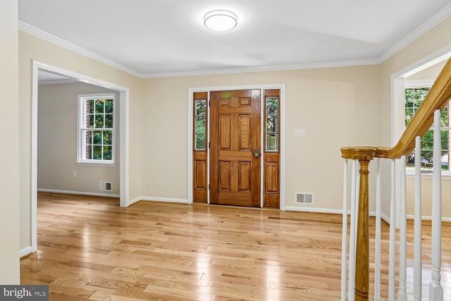 5705 SUGARBUSH LN, Rockville, MD 20852
