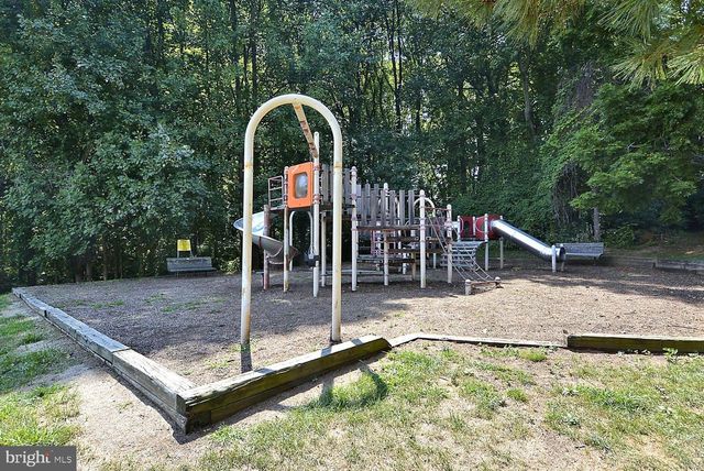 5705 SUGARBUSH LN, Rockville, MD 20852