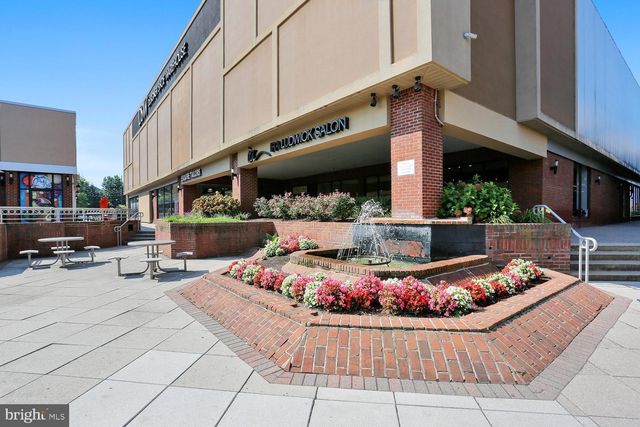 5705 SUGARBUSH LN, Rockville, MD 20852